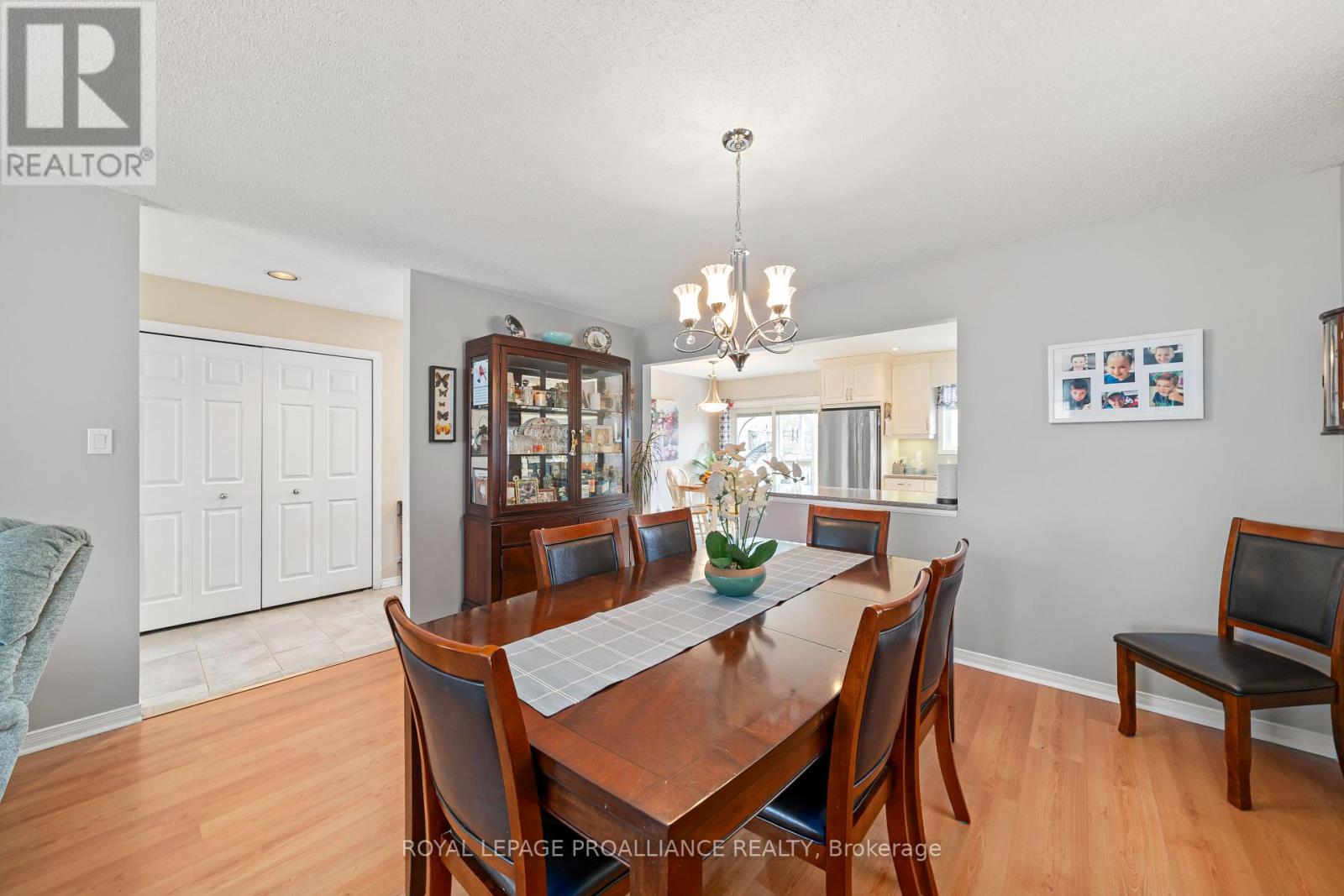 60 Forchuk Cres, Quinte West, Ontario  K8V 6N2 - Photo 8 - X8273786