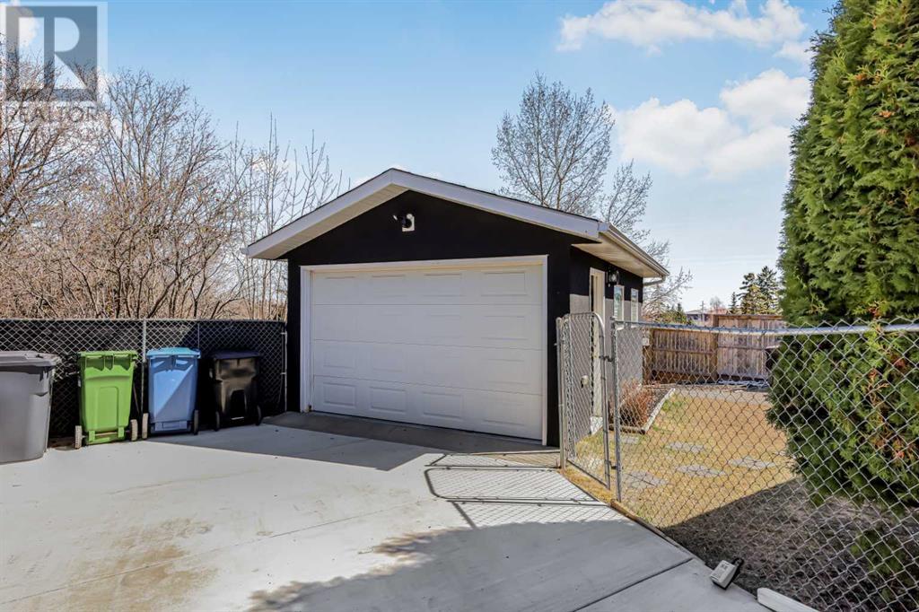 108 Cantree Place Sw, Calgary, Alberta  T2W 2K2 - Photo 40 - A2126489