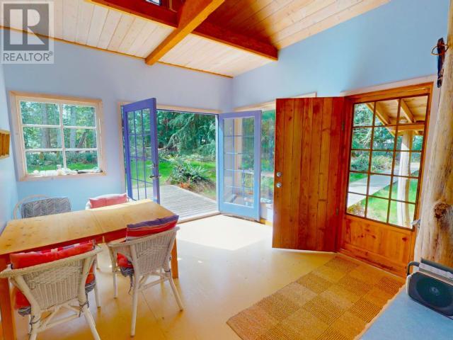 1132/34 Herchmer Road, Savary Island, British Columbia  V0N 2G0 - Photo 2 - 18001