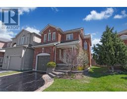 27 TRACEY CRT
