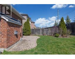27 TRACEY CRT