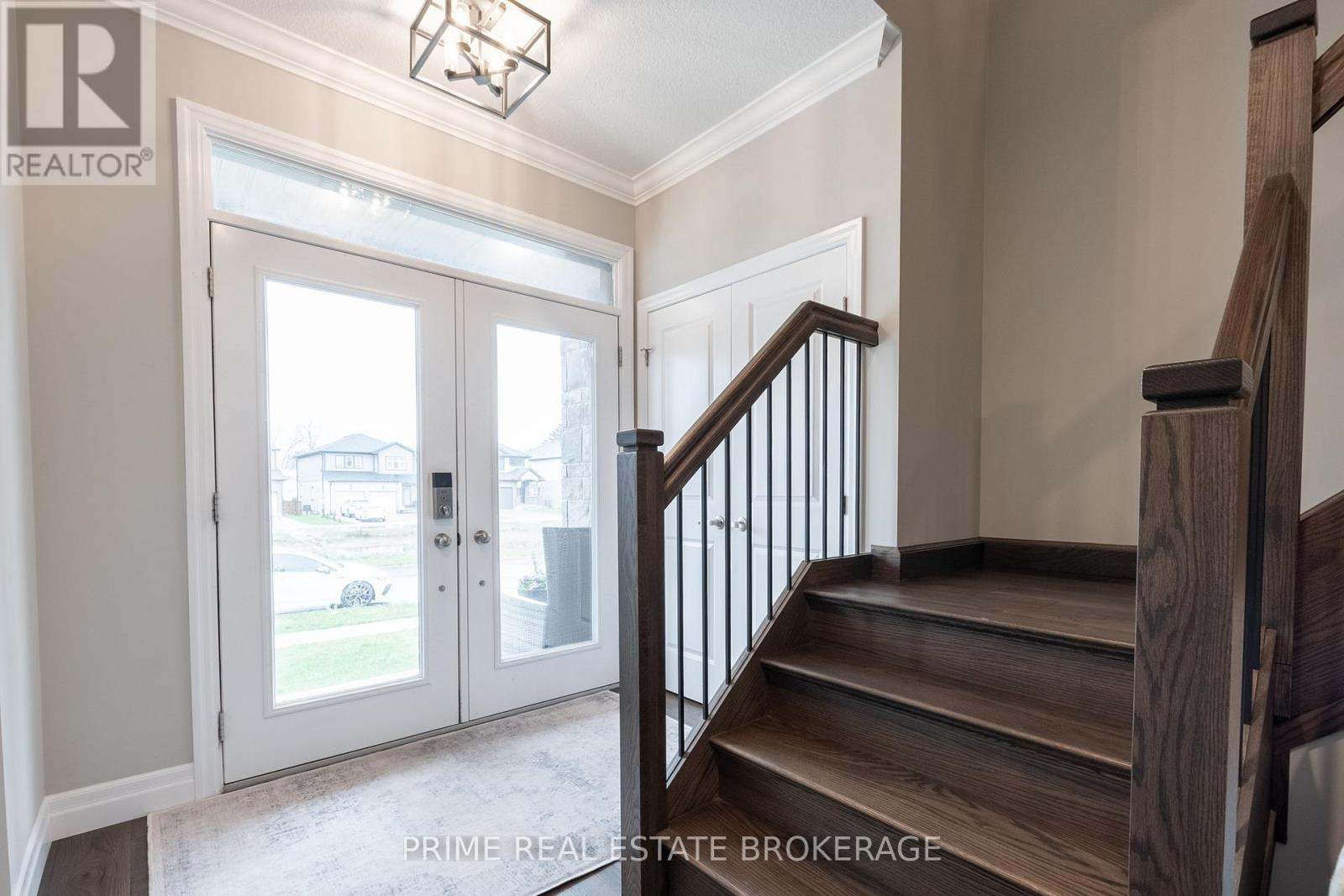2338 Constance Ave, London, Ontario  N6M 0G5 - Photo 3 - X8274082