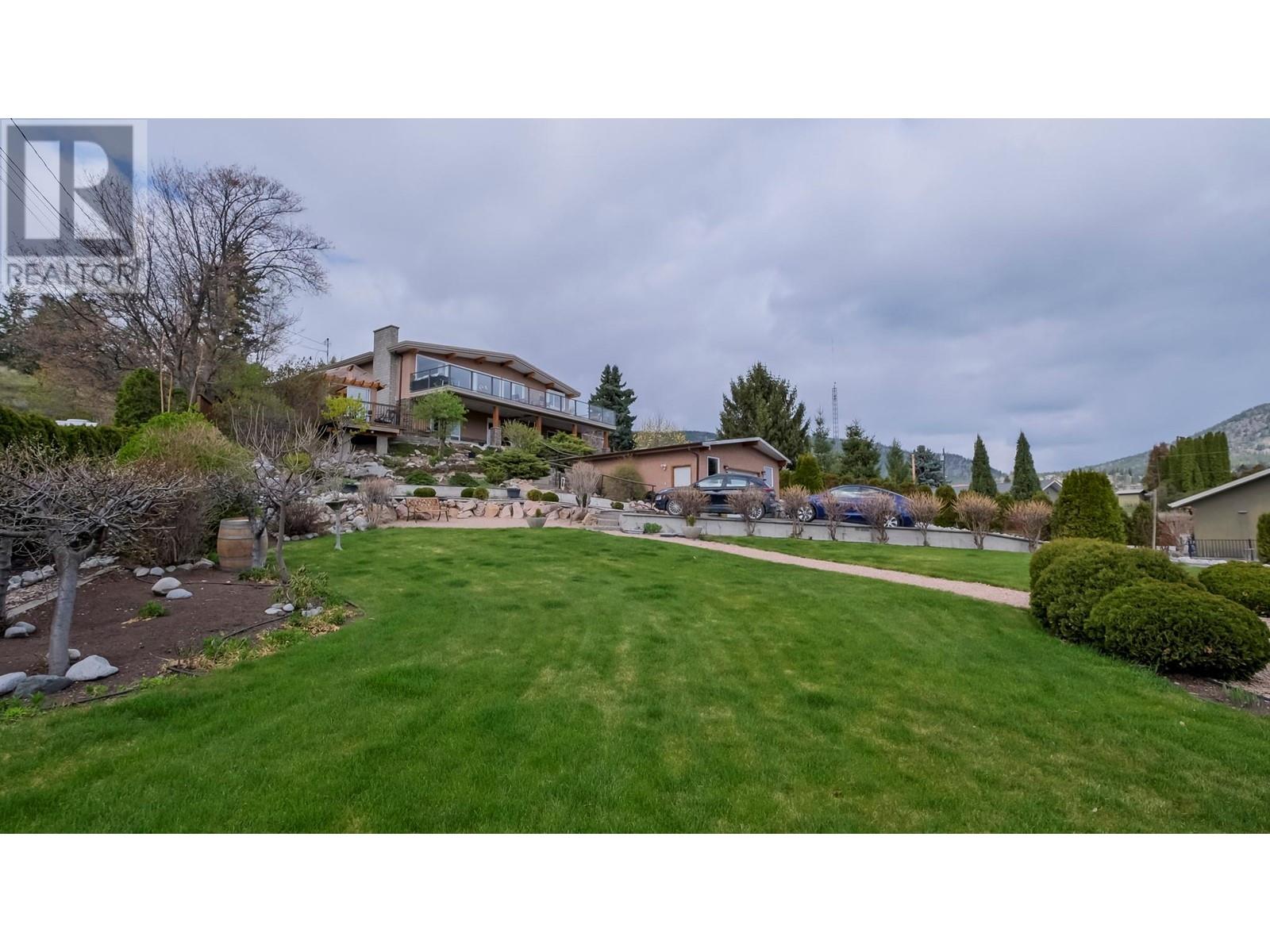 404 West Bench Drive, Penticton, British Columbia  V2A 8X9 - Photo 3 - 10311234
