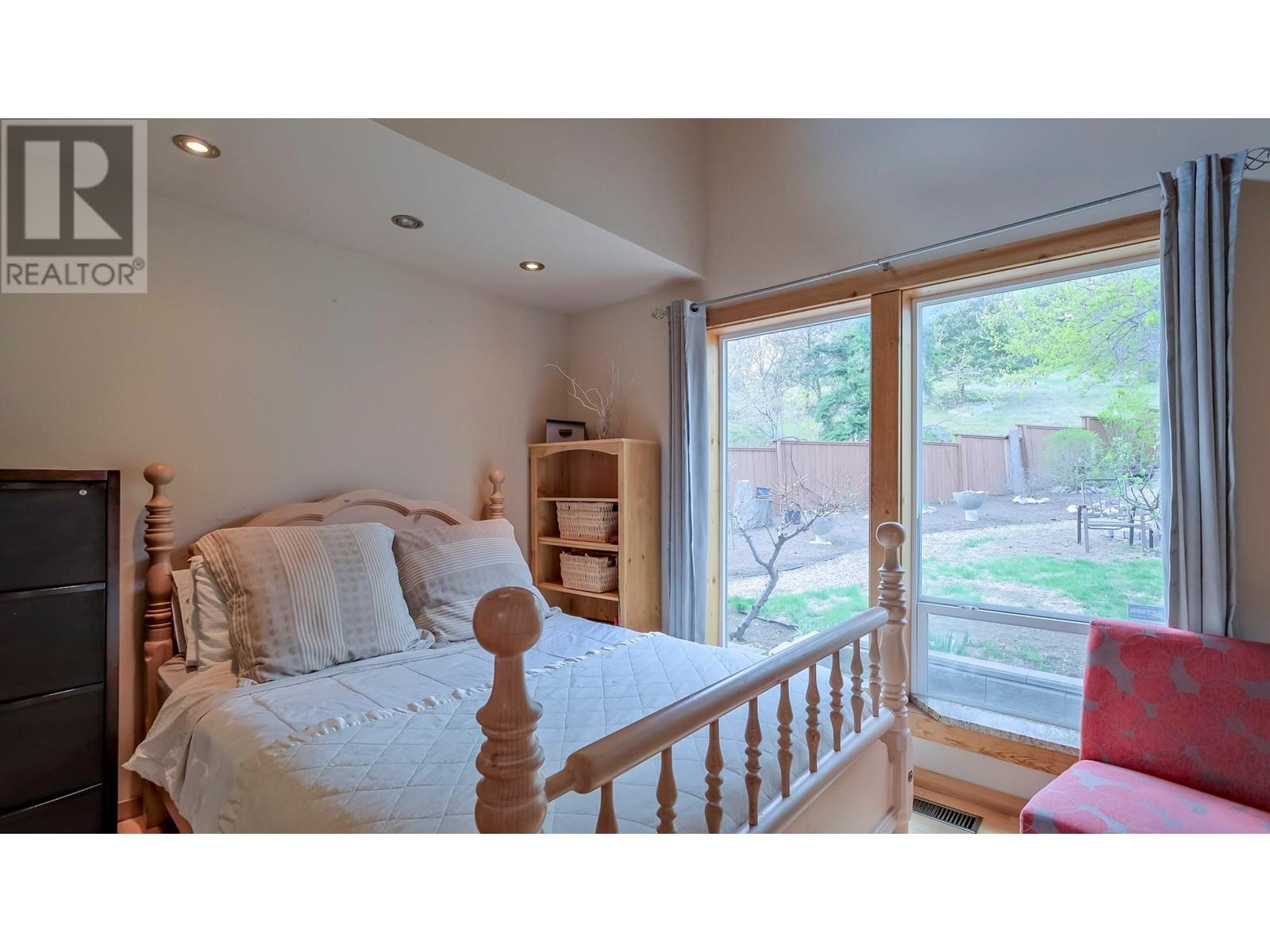 404 West Bench Drive, Penticton, British Columbia  V2A 8X9 - Photo 41 - 10311234