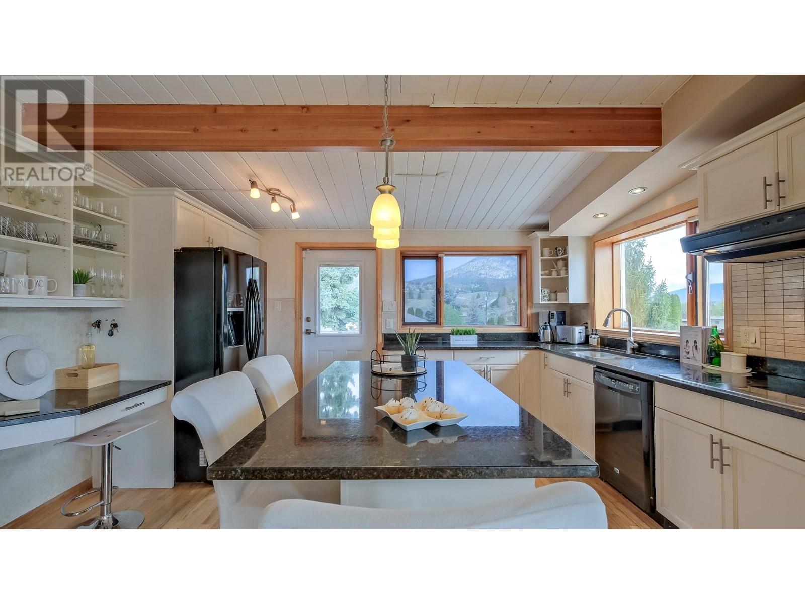 404 West Bench Drive, Penticton, British Columbia  V2A 8X9 - Photo 11 - 10311234