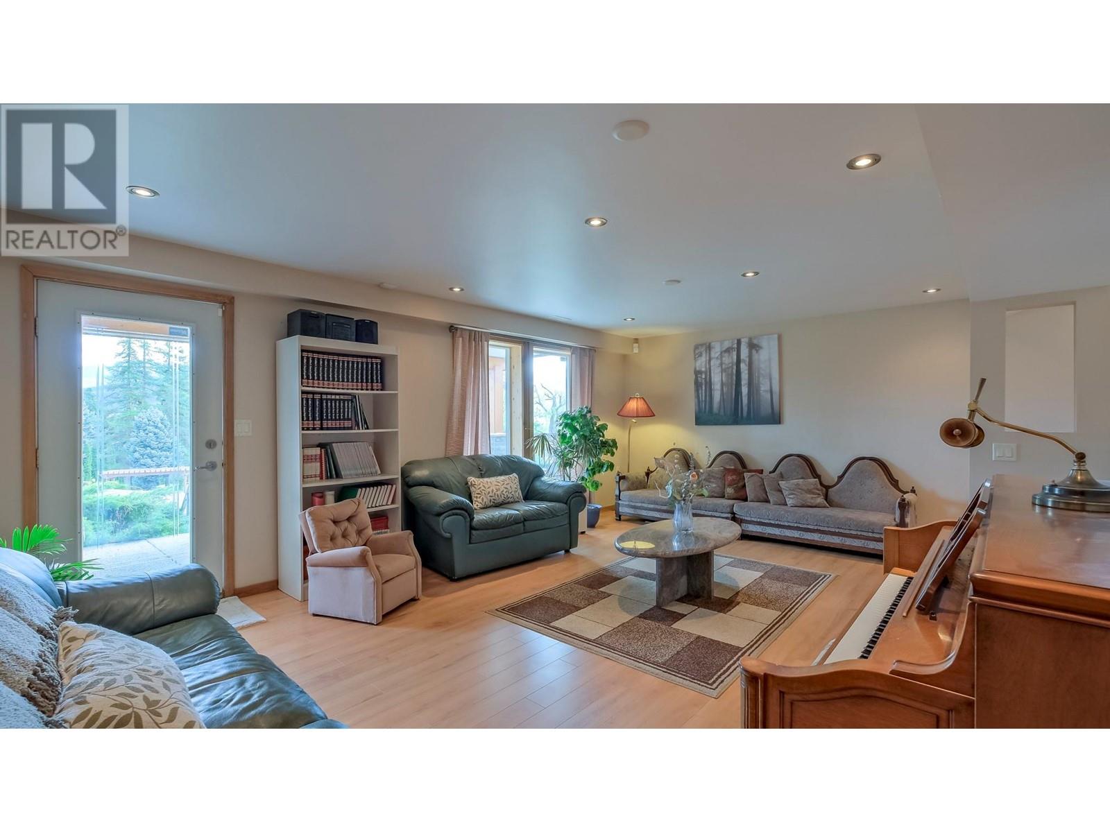 404 West Bench Drive, Penticton, British Columbia  V2A 8X9 - Photo 45 - 10311234
