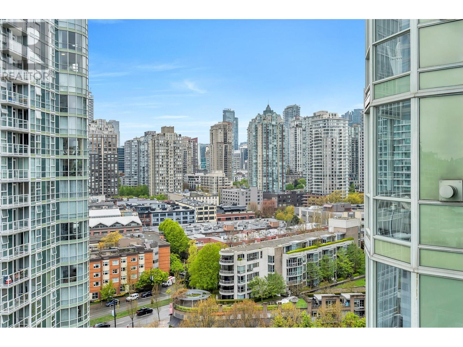 Listing Picture 26 of 35 : 2005 1077 MARINASIDE CRESCENT, Vancouver / 溫哥華 - 魯藝地產 Yvonne Lu Group - MLS Medallion Club Member