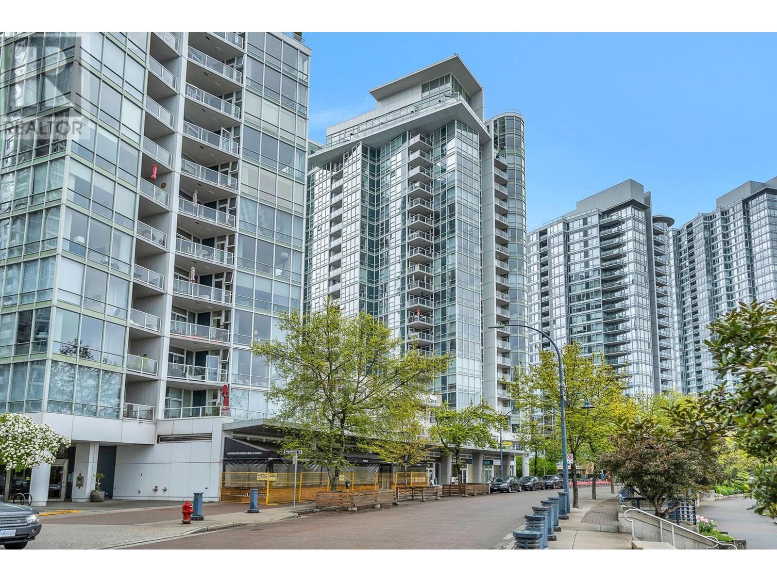 Listing Picture 2 of 35 : 2005 1077 MARINASIDE CRESCENT, Vancouver / 溫哥華 - 魯藝地產 Yvonne Lu Group - MLS Medallion Club Member