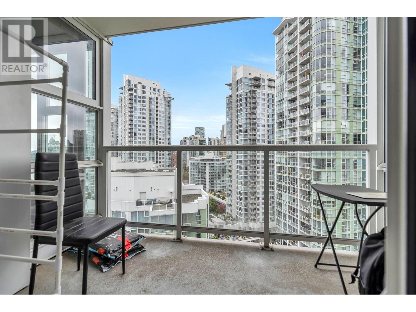 Listing Picture 22 of 35 : 2005 1077 MARINASIDE CRESCENT, Vancouver / 溫哥華 - 魯藝地產 Yvonne Lu Group - MLS Medallion Club Member