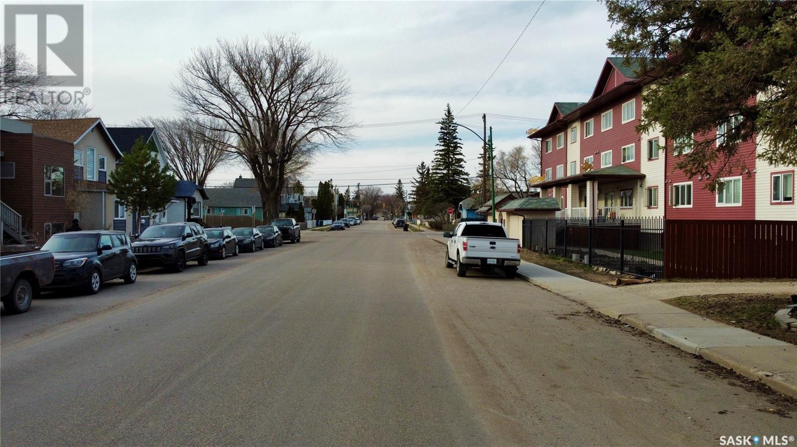 430 F Avenue S, Saskatoon, Saskatchewan  S7M 1T5 - Photo 9 - SK965331