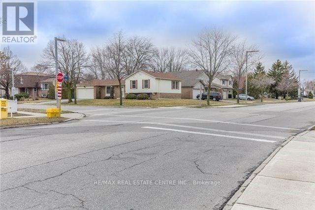 2183 Council Ring Road, Mississauga, Ontario  L5L 1B6 - Photo 17 - W8275194