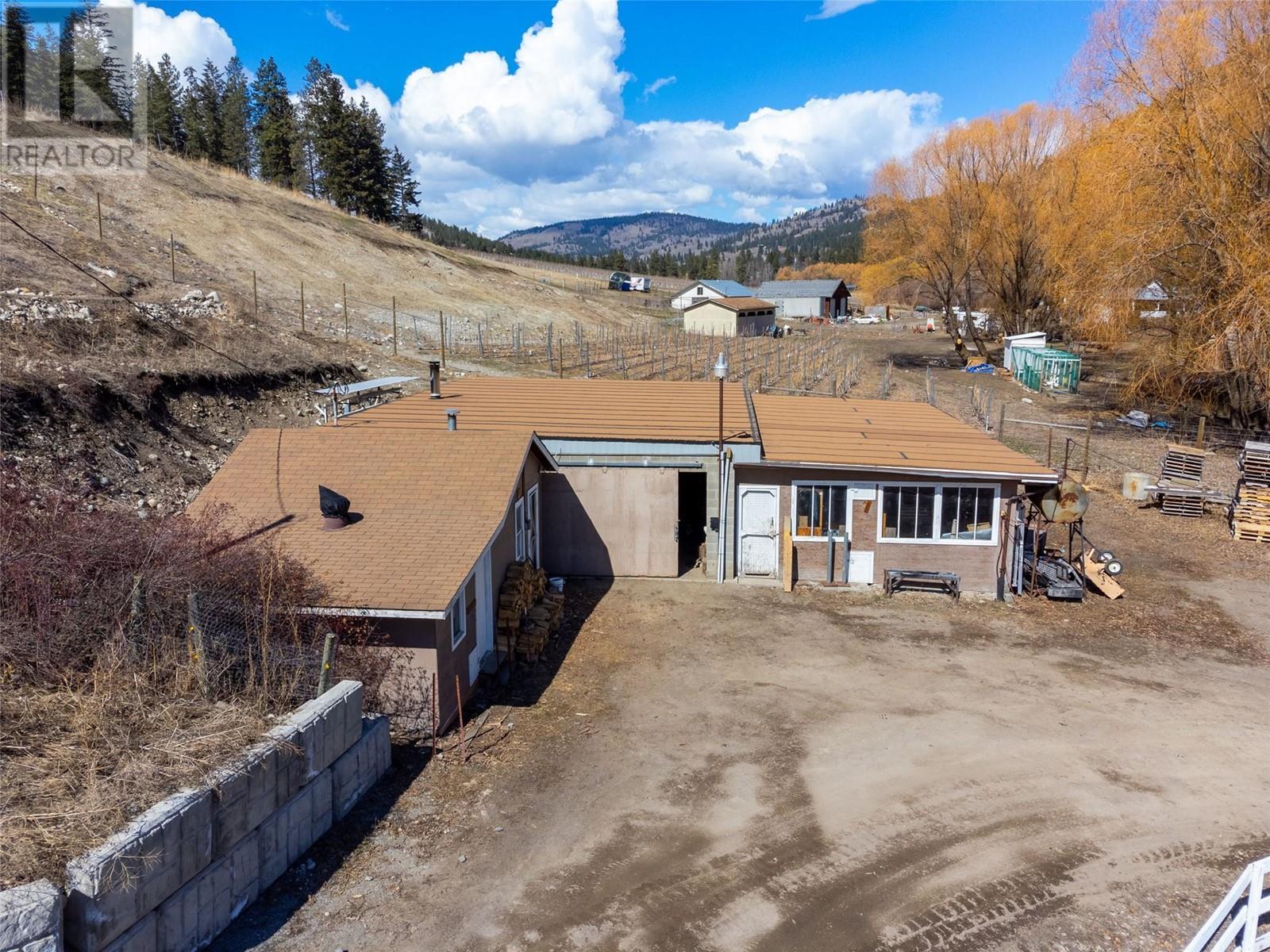 20412 Garnet Valley Road Summerland Photo 44