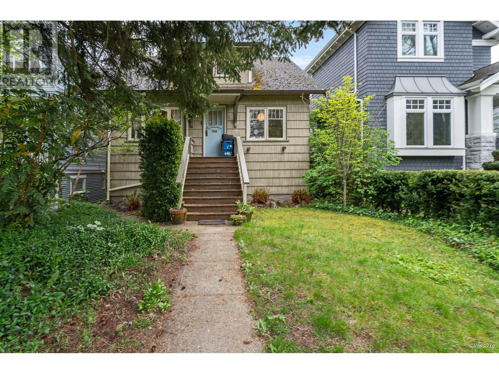 Listing Picture 5 of 31 : 3760 W 37TH AVENUE, Vancouver / 溫哥華 - 魯藝地產 Yvonne Lu Group - MLS Medallion Club Member