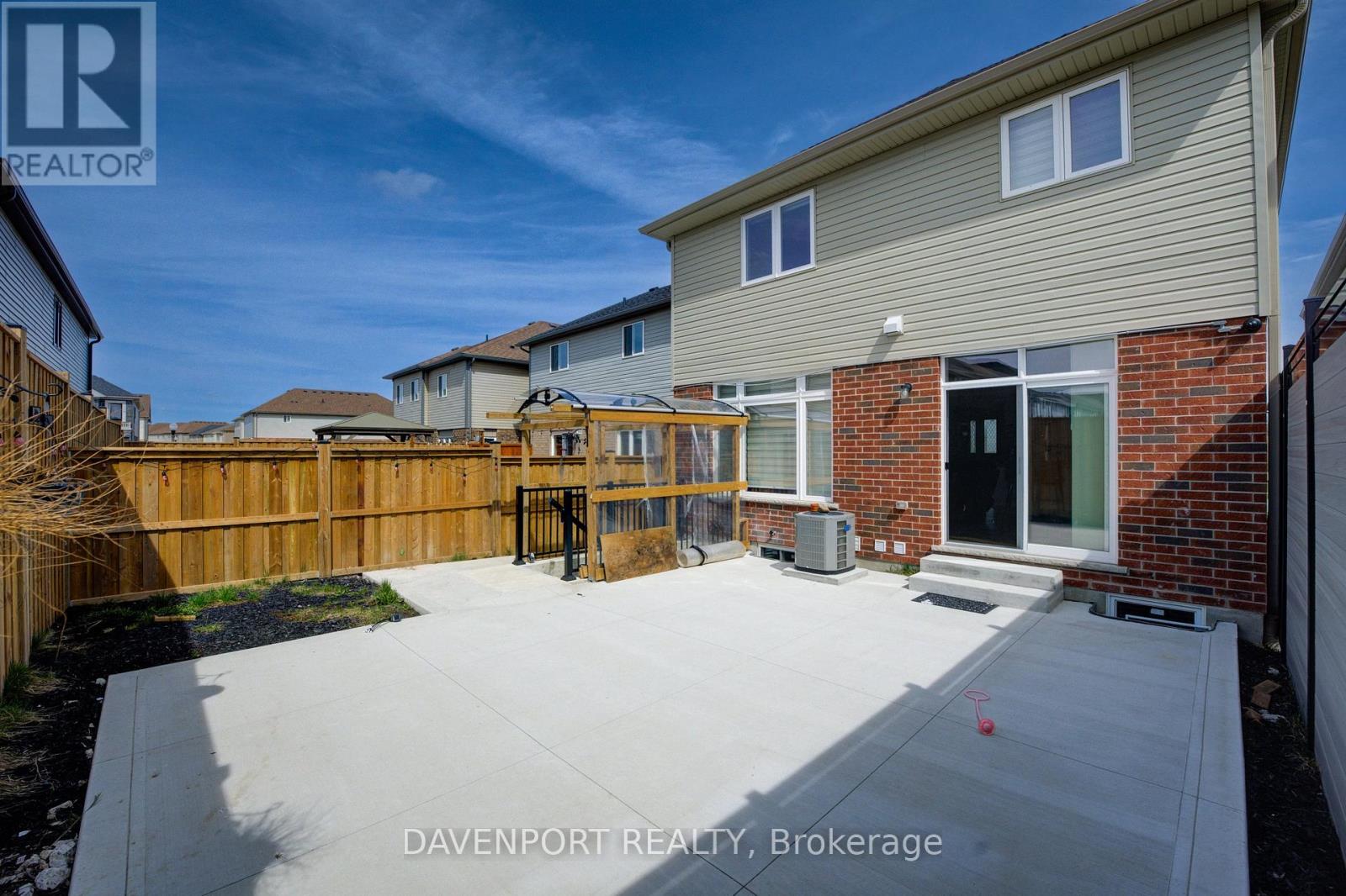 #lower -398 Rivertrail Ave, Kitchener, Ontario  N2A 0K2 - Photo 16 - X8276264