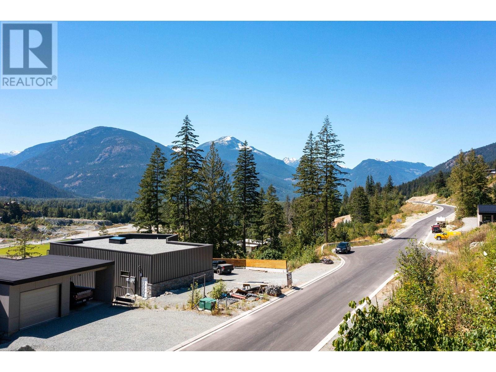 7668 Cerulean Drive, Pemberton, British Columbia  V0N 2L3 - Photo 10 - R2875923