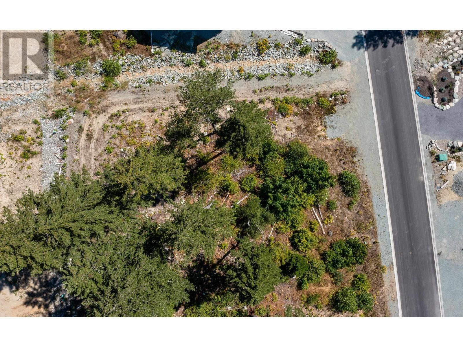 7668 Cerulean Drive, Pemberton, British Columbia  V0N 2L3 - Photo 2 - R2875923