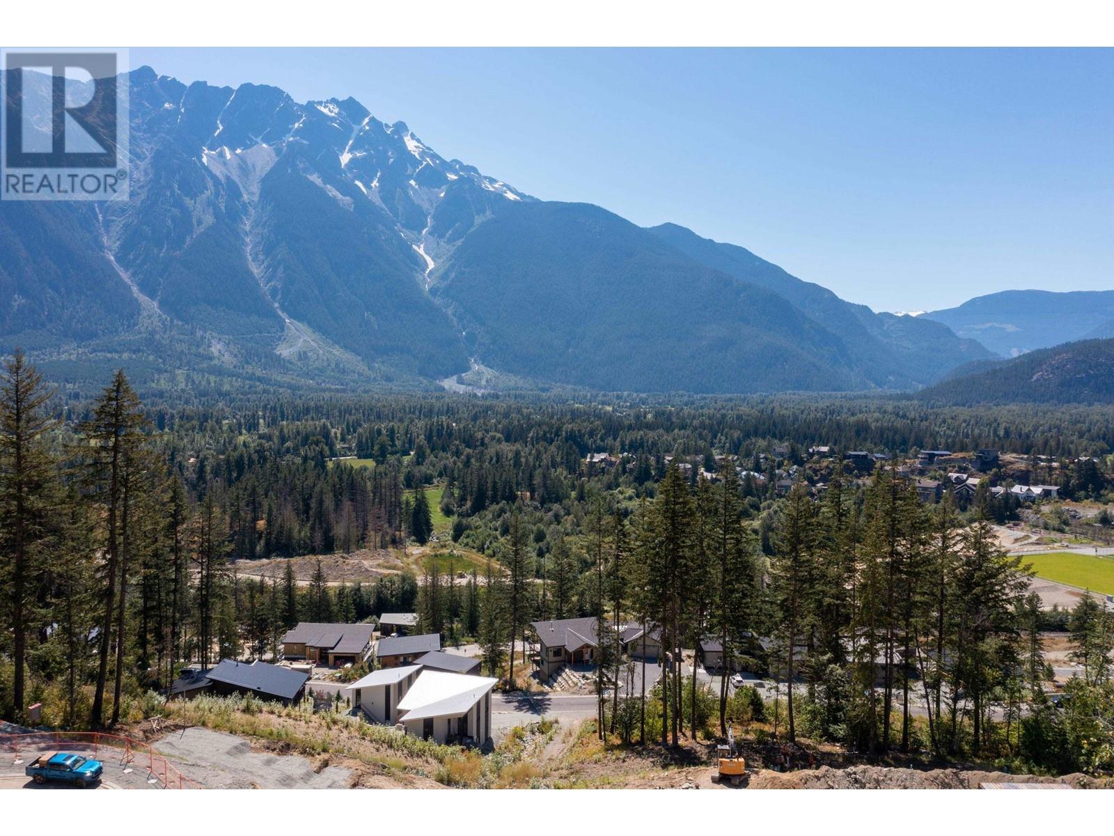 7668 Cerulean Drive, Pemberton, British Columbia  V0N 2L3 - Photo 5 - R2875923