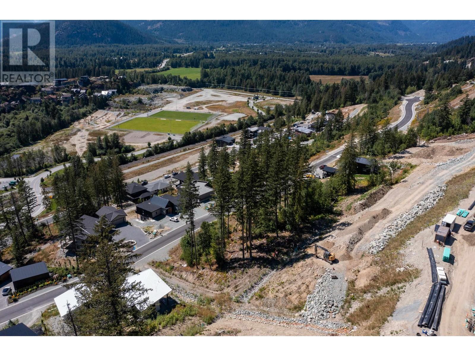 7668 Cerulean Drive, Pemberton, British Columbia  V0N 2L3 - Photo 6 - R2875923