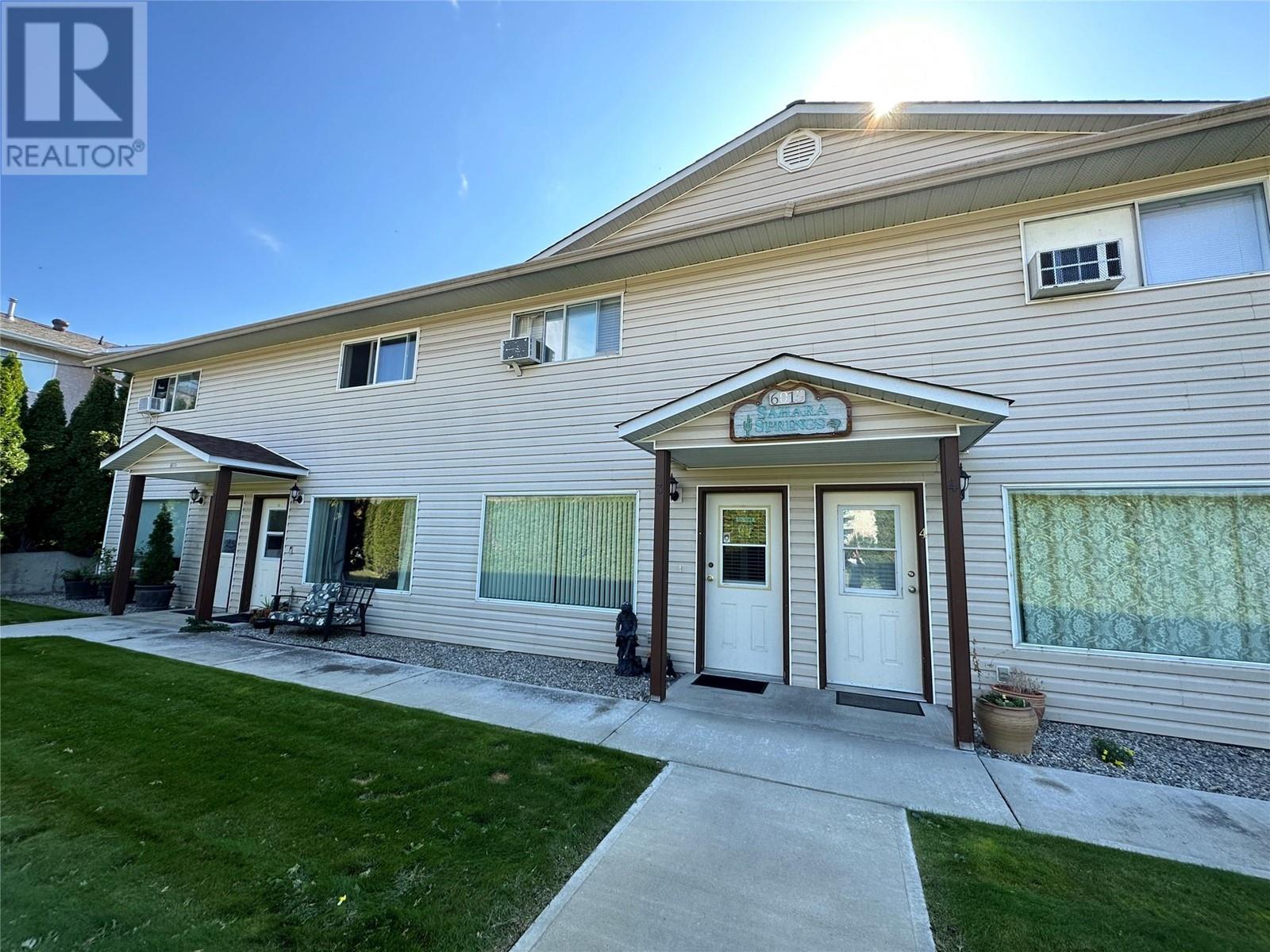 6015 MAPLE Drive Unit# 2 Osoyoos