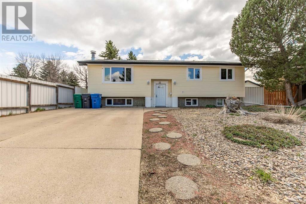 22 Honeysuckle Road N, lethbridge, Alberta