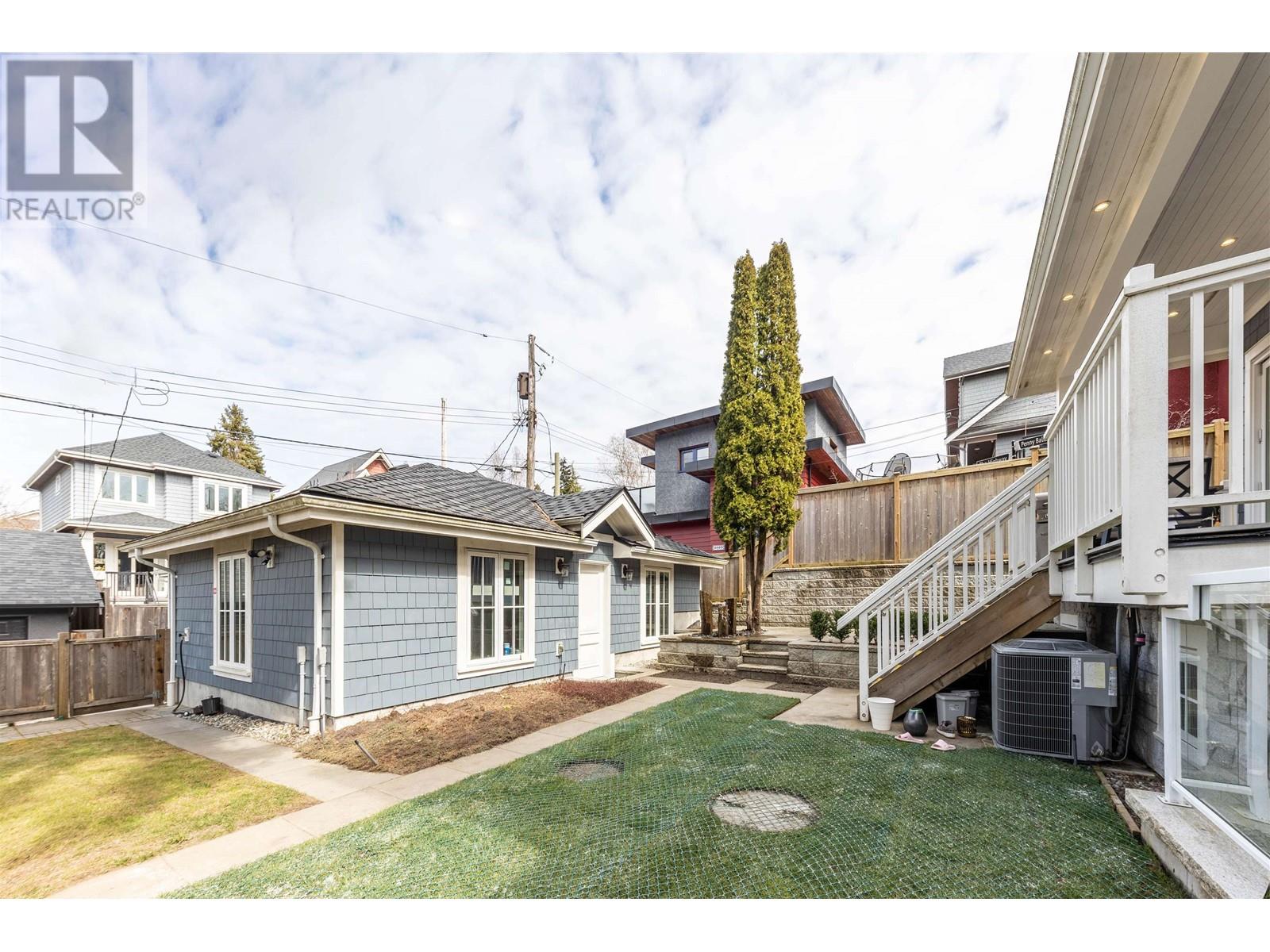 Listing Picture 19 of 39 : 4089 W 19TH AVENUE, Vancouver / 溫哥華 - 魯藝地產 Yvonne Lu Group - MLS Medallion Club Member