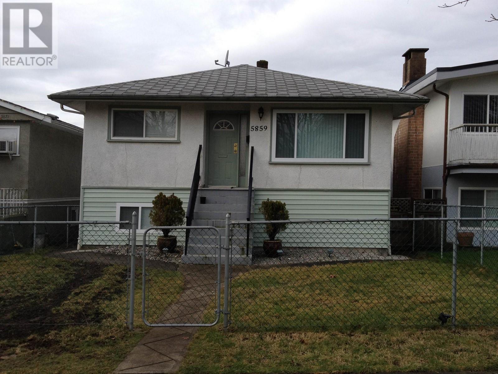 Listing Picture 2 of 34 : 5859 ST MARGARETS STREET, Vancouver / 溫哥華 - 魯藝地產 Yvonne Lu Group - MLS Medallion Club Member