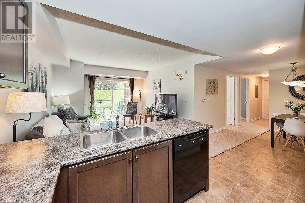 645 St David Street S Unit# 105, Fergus, Ontario  N1M 0A9 - Photo 5 - 40579006