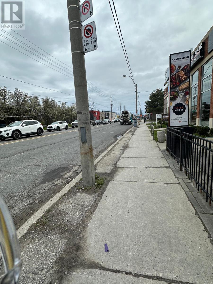 162 Laird Drive, Toronto, Ontario  M4G 3V1 - Photo 13 - C8278718