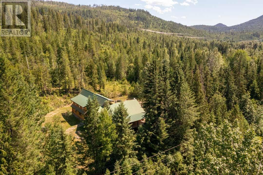 8240 Loakin Bear Cr Rd, Chase, British Columbia  V0E 1M2 - Photo 33 - 178046