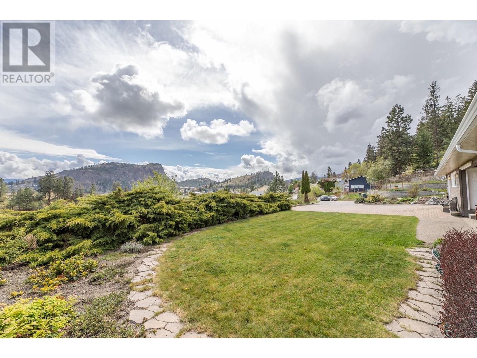 12600 Taylor Place Summerland Photo 40