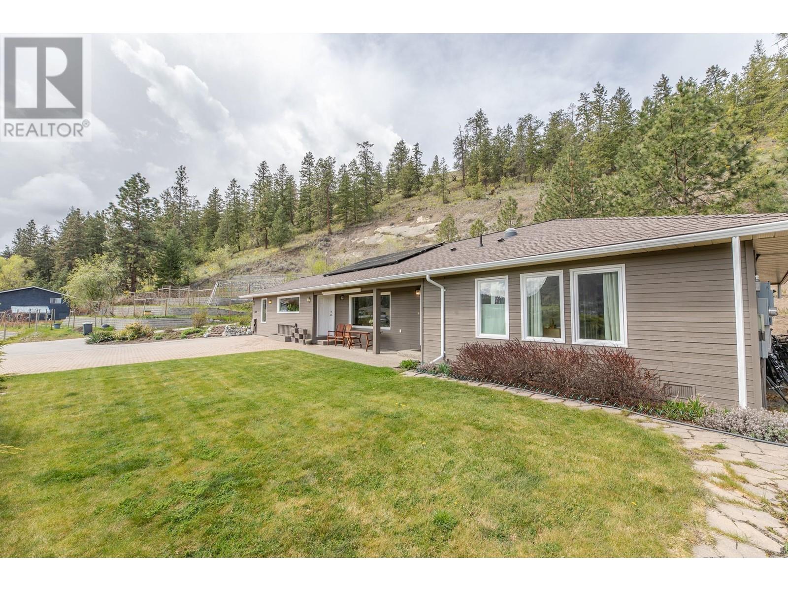 12600 Taylor Place Summerland Photo 3