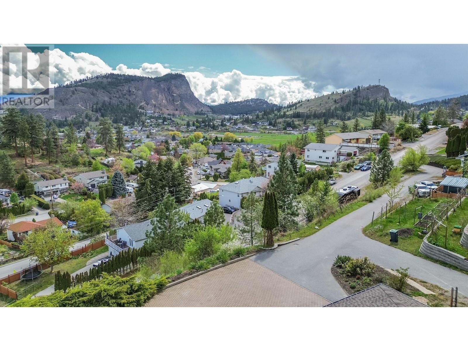 12600 Taylor Place Summerland Photo 45