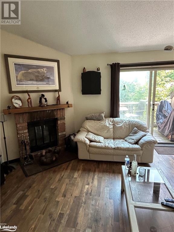 185 Escarpment Crescent, Collingwood, Ontario  L9Y 5B4 - Photo 3 - 40579360