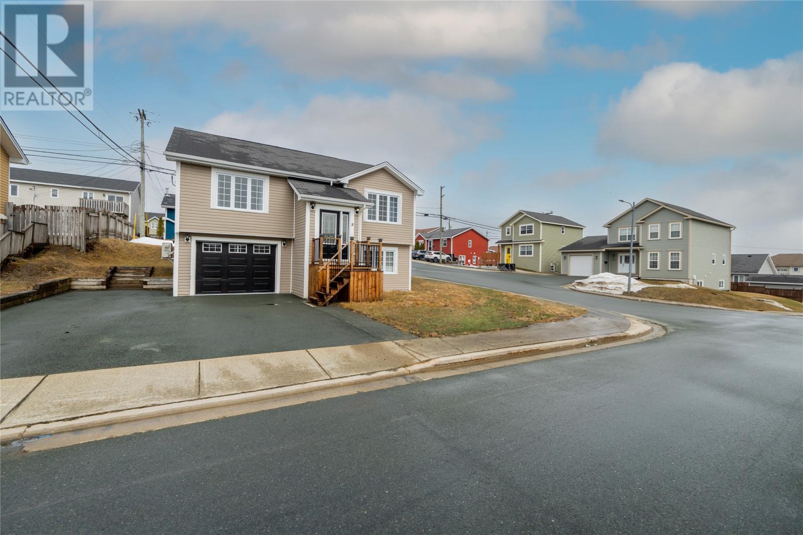 8 Hopedale Crescent, St. John's, Newfoundland & Labrador  A1B 0B4 - Photo 2 - 1271415
