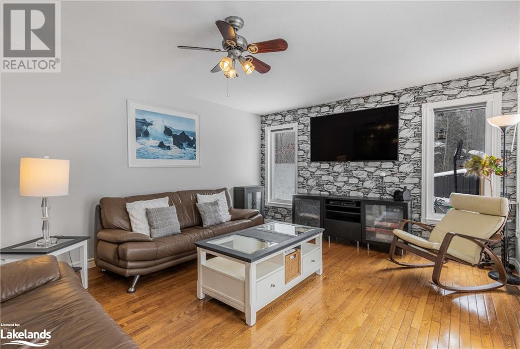 124 Arlynn Crescent, Penetanguishene, Ontario  L9M 2G9 - Photo 12 - 40559993