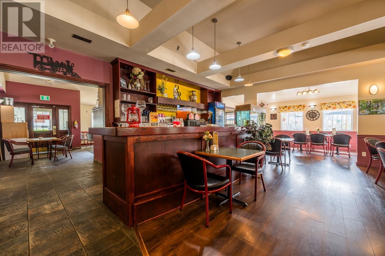 333 Shuswap Ave, Chase, British Columbia    - Photo 4 - 178141