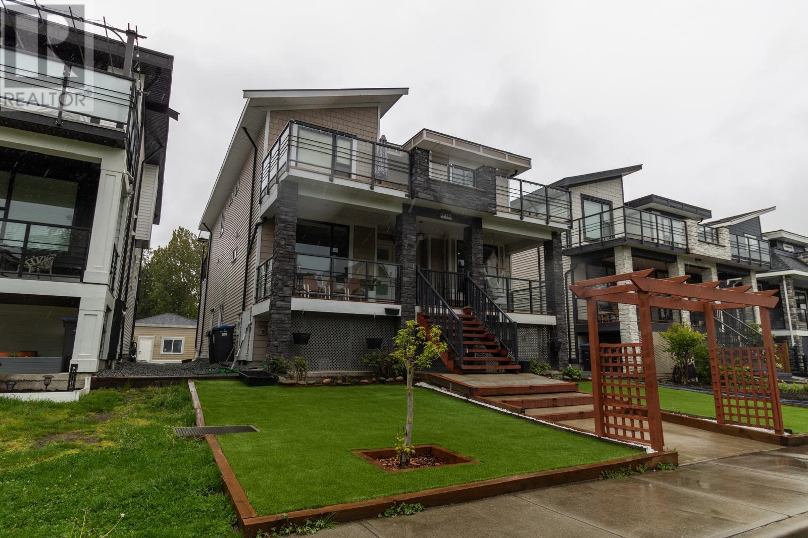 1411 Salter Street, New Westminster, British Columbia  V3M 5A8 - Photo 3 - R2876028