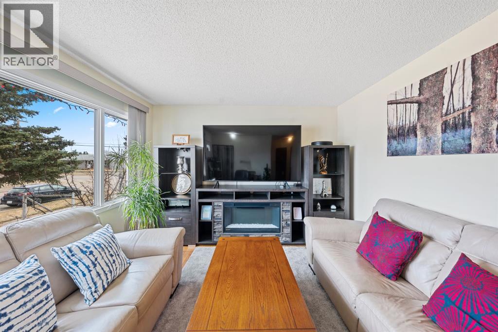 205 5 Avenue Se, Manning, Alberta  T0H 2M0 - Photo 12 - A2127353