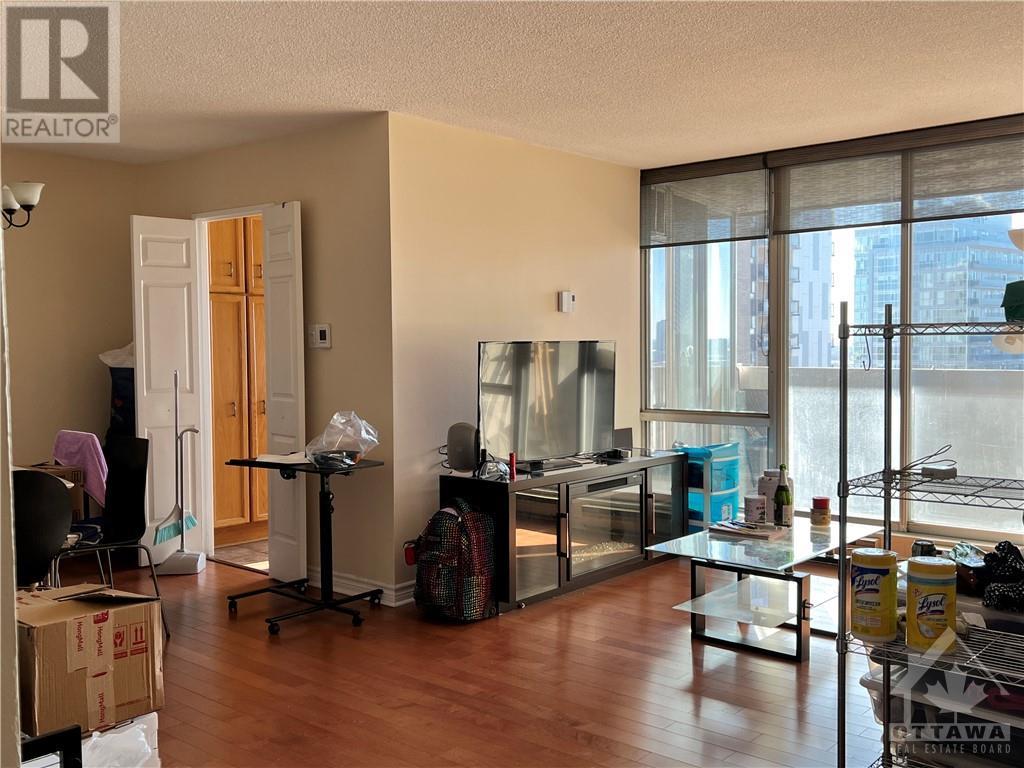 530 Laurier Avenue Unit#2007, Ottawa, Ontario  K1R 7T1 - Photo 10 - 1389184