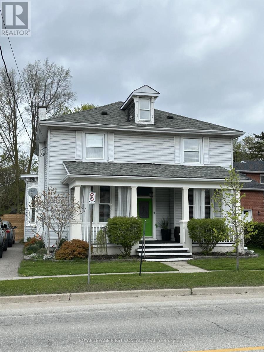 141 6th St, Collingwood, Ontario  L9Y 1Z1 - Photo 1 - S8288154