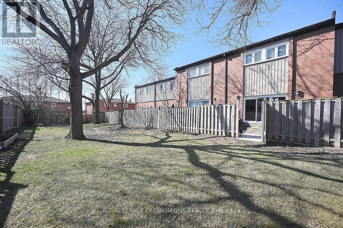 73 - 400 Bloor Street, Mississauga, Ontario  L5A 3M8 - Photo 29 - W8288078