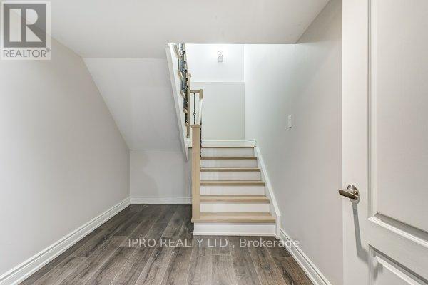 6886 Campbell Settler Court, Mississauga, Ontario  L5W 1B3 - Photo 34 - W8288368
