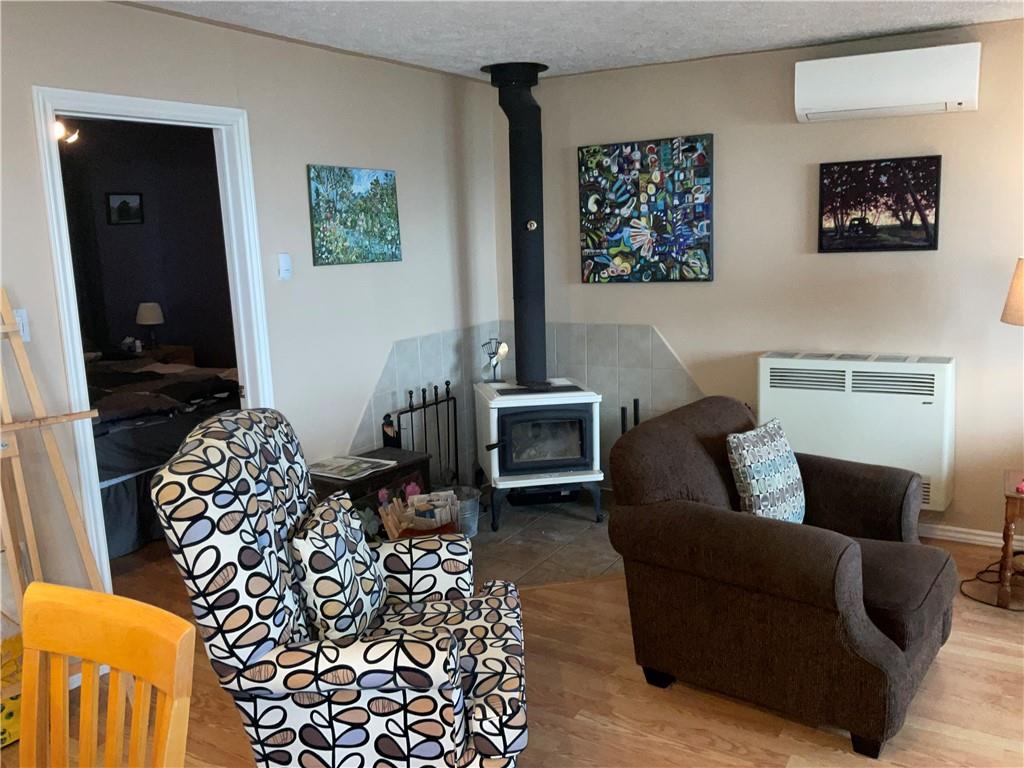 325 Bluewater Parkway, Haldimand County, Ontario  N0A 1P0 - Photo 8 - H4189206