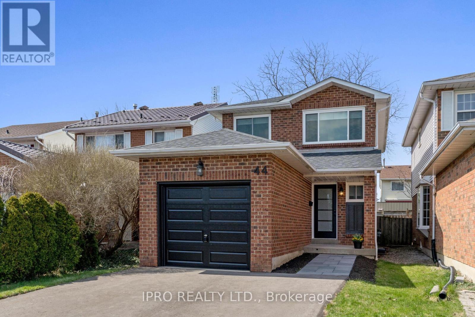 44 Weybridge Tr, Brampton, Ontario  L6V 3Y3 - Photo 31 - W8288474