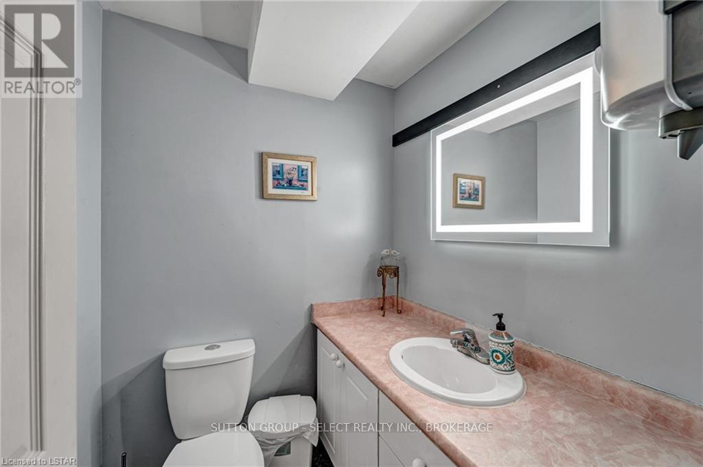 1487 Dundas St, London, Ontario  N5W 3B8 - Photo 20 - X8284752