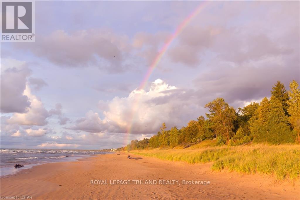 9944 Eric St, Lambton Shores, Ontario  N0M 2N0 - Photo 19 - X8284858