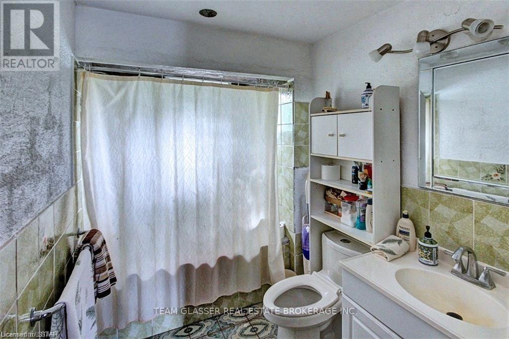 151 Travelled Rd, London, Ontario  N6M 1H3 - Photo 7 - X8284958