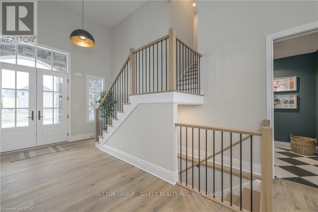 597 Creekview Chse, London, Ontario  N6G 3X8 - Photo 4 - X8285330