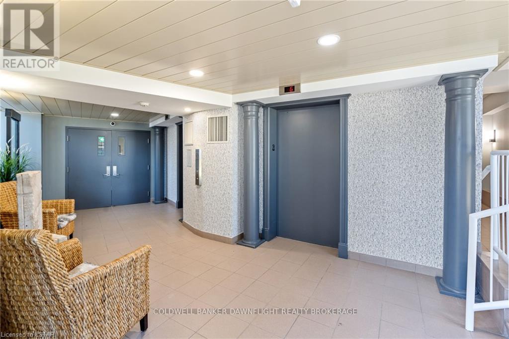 #101 -9 Pine St, Lambton Shores, Ontario  N0M 1T0 - Photo 7 - X8285398