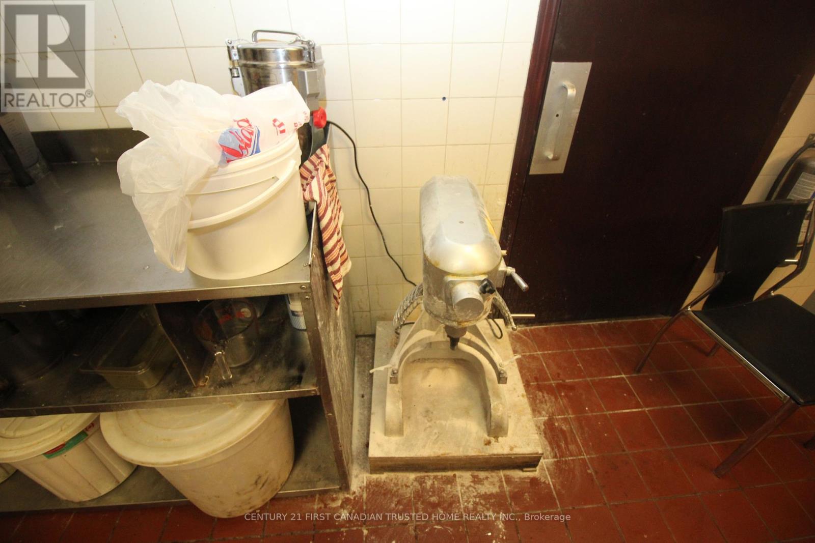 118 Dundas St, London, Ontario  N6A 1G1 - Photo 22 - X8288454